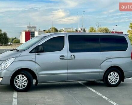 Сірий Хендай Гранд Старекс, об'ємом двигуна 2.5 л та пробігом 161 тис. км за 21900 $, фото 3 на Automoto.ua