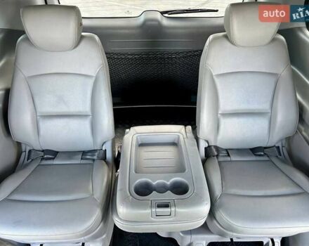 Сірий Хендай Гранд Старекс, об'ємом двигуна 2.5 л та пробігом 161 тис. км за 21900 $, фото 96 на Automoto.ua