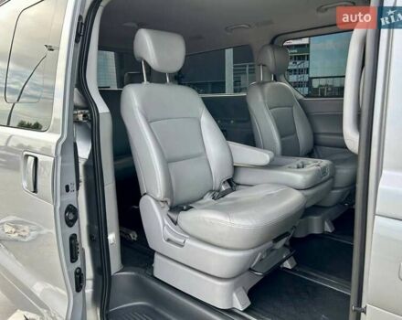 Сірий Хендай Гранд Старекс, об'ємом двигуна 2.5 л та пробігом 161 тис. км за 21900 $, фото 32 на Automoto.ua