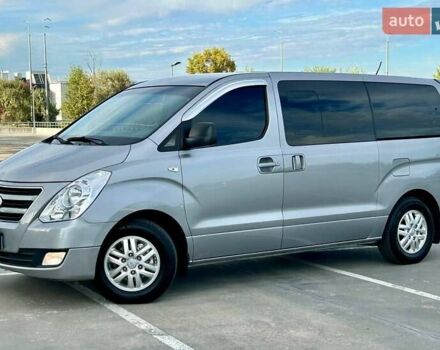 Сірий Хендай Гранд Старекс, об'ємом двигуна 2.5 л та пробігом 161 тис. км за 21900 $, фото 6 на Automoto.ua