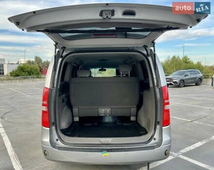 Сірий Хендай Гранд Старекс, об'ємом двигуна 2.5 л та пробігом 161 тис. км за 21900 $, фото 60 на Automoto.ua