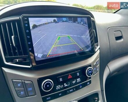 Сірий Хендай Гранд Старекс, об'ємом двигуна 2.5 л та пробігом 161 тис. км за 21900 $, фото 66 на Automoto.ua