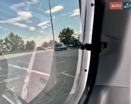 Сірий Хендай Гранд Старекс, об'ємом двигуна 2.5 л та пробігом 161 тис. км за 21900 $, фото 93 на Automoto.ua