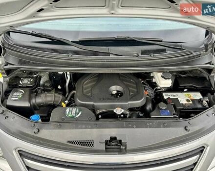 Сірий Хендай Гранд Старекс, об'ємом двигуна 2.5 л та пробігом 161 тис. км за 21900 $, фото 14 на Automoto.ua