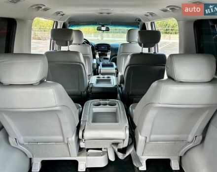 Сірий Хендай Гранд Старекс, об'ємом двигуна 2.5 л та пробігом 161 тис. км за 21900 $, фото 94 на Automoto.ua