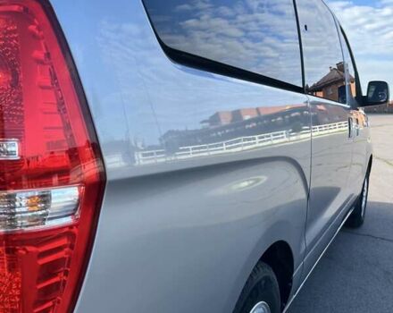 Сірий Хендай Гранд Старекс, об'ємом двигуна 2.5 л та пробігом 68 тис. км за 22900 $, фото 4 на Automoto.ua