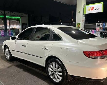 Білий Хендай Грандер, об'ємом двигуна 3.34 л та пробігом 218 тис. км за 6200 $, фото 2 на Automoto.ua