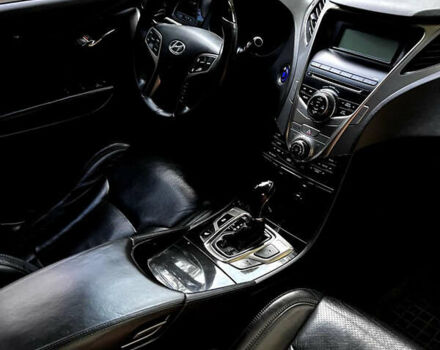 Белый Хендай Грандер, объемом двигателя 3 л и пробегом 222 тыс. км за 12500 $, фото 5 на Automoto.ua