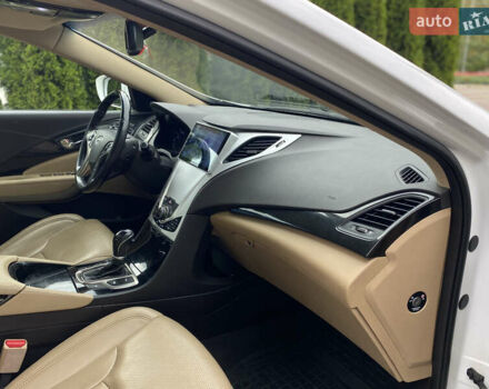 Белый Хендай Грандер, объемом двигателя 3 л и пробегом 115 тыс. км за 11150 $, фото 29 на Automoto.ua