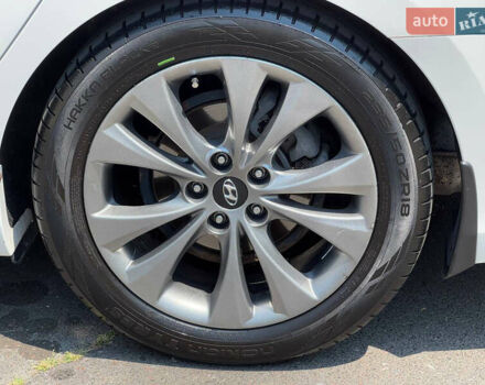 Белый Хендай Грандер, объемом двигателя 3 л и пробегом 150 тыс. км за 16000 $, фото 9 на Automoto.ua