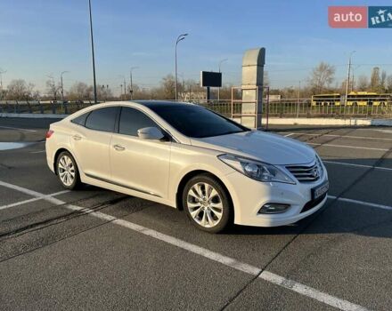 Белый Хендай Грандер, объемом двигателя 3 л и пробегом 131 тыс. км за 12500 $, фото 12 на Automoto.ua