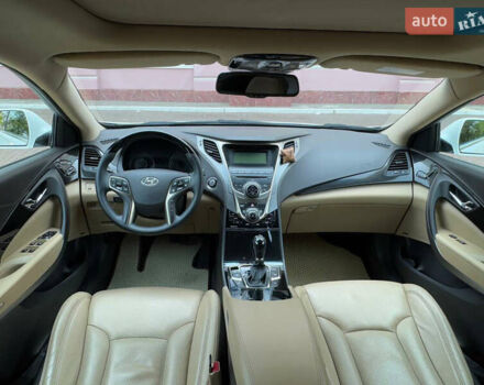 Белый Хендай Грандер, объемом двигателя 3 л и пробегом 150 тыс. км за 16000 $, фото 30 на Automoto.ua