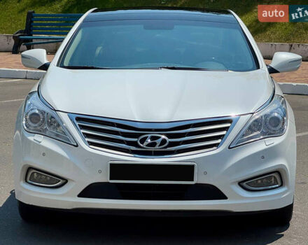 Белый Хендай Грандер, объемом двигателя 3 л и пробегом 150 тыс. км за 16000 $, фото 8 на Automoto.ua