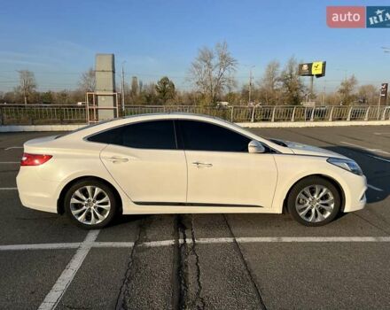 Белый Хендай Грандер, объемом двигателя 3 л и пробегом 131 тыс. км за 12500 $, фото 11 на Automoto.ua