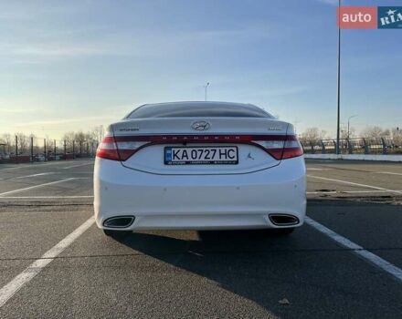 Белый Хендай Грандер, объемом двигателя 3 л и пробегом 131 тыс. км за 12500 $, фото 6 на Automoto.ua