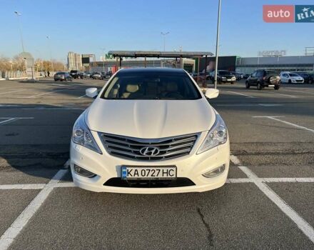 Белый Хендай Грандер, объемом двигателя 3 л и пробегом 131 тыс. км за 12500 $, фото 4 на Automoto.ua