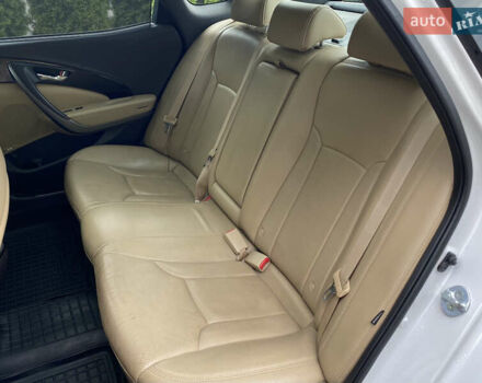 Белый Хендай Грандер, объемом двигателя 3 л и пробегом 115 тыс. км за 11150 $, фото 27 на Automoto.ua