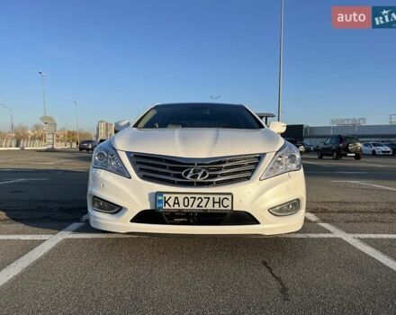 Белый Хендай Грандер, объемом двигателя 3 л и пробегом 131 тыс. км за 12500 $, фото 5 на Automoto.ua