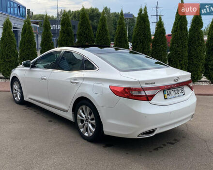 Белый Хендай Грандер, объемом двигателя 3 л и пробегом 115 тыс. км за 11150 $, фото 12 на Automoto.ua