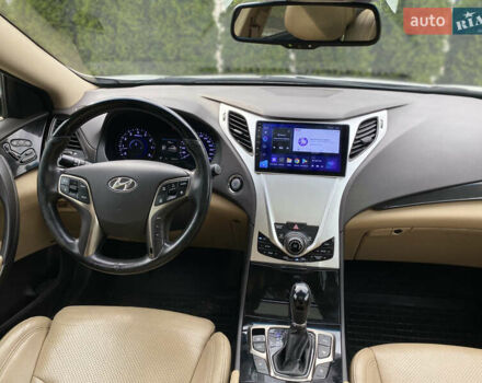 Білий Хендай Грандер, об'ємом двигуна 3 л та пробігом 115 тис. км за 11100 $, фото 14 на Automoto.ua