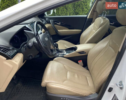 Білий Хендай Грандер, об'ємом двигуна 3 л та пробігом 115 тис. км за 11100 $, фото 24 на Automoto.ua