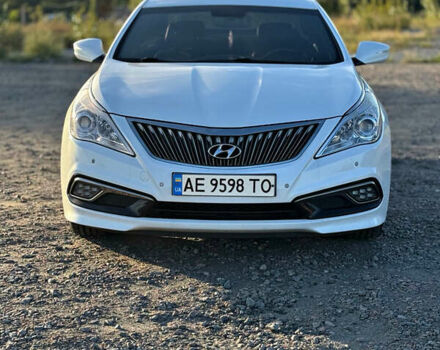 Білий Хендай Грандер, об'ємом двигуна 3 л та пробігом 170 тис. км за 12500 $, фото 1 на Automoto.ua