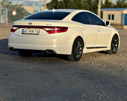 Білий Хендай Грандер, об'ємом двигуна 3 л та пробігом 170 тис. км за 12500 $, фото 5 на Automoto.ua