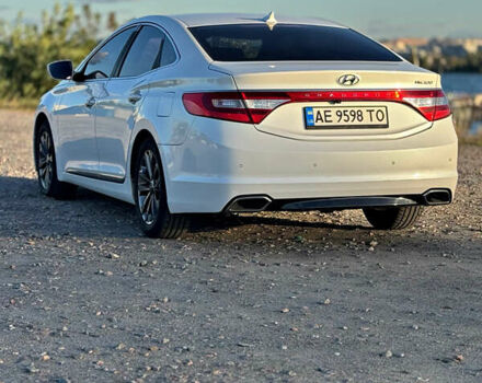 Білий Хендай Грандер, об'ємом двигуна 3 л та пробігом 170 тис. км за 12500 $, фото 4 на Automoto.ua