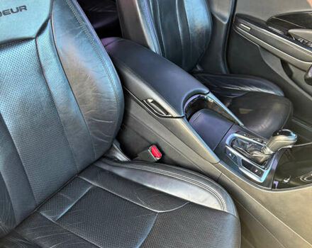 Білий Хендай Грандер, об'ємом двигуна 3 л та пробігом 170 тис. км за 12500 $, фото 8 на Automoto.ua