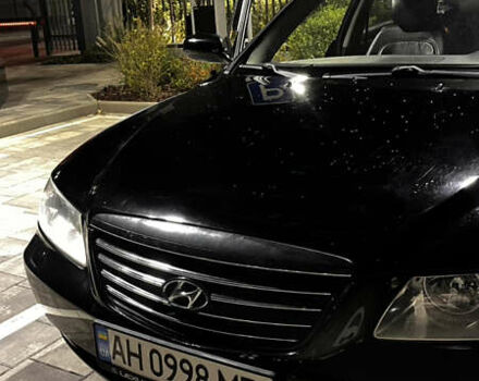 Черный Хендай Грандер, объемом двигателя 3.3 л и пробегом 230 тыс. км за 8500 $, фото 3 на Automoto.ua