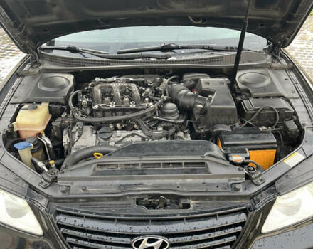 Черный Хендай Грандер, объемом двигателя 3.34 л и пробегом 251 тыс. км за 6999 $, фото 11 на Automoto.ua