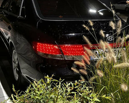 Черный Хендай Грандер, объемом двигателя 3.3 л и пробегом 230 тыс. км за 8500 $, фото 9 на Automoto.ua