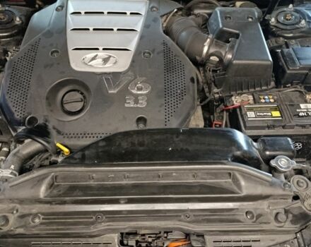 Чорний Хендай Грандер, об'ємом двигуна 3.3 л та пробігом 240 тис. км за 5500 $, фото 6 на Automoto.ua