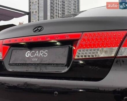 Черный Хендай Грандер, объемом двигателя 3.3 л и пробегом 163 тыс. км за 8500 $, фото 7 на Automoto.ua