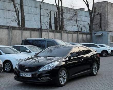 Чорний Хендай Грандер, об'ємом двигуна 3 л та пробігом 160 тис. км за 10500 $, фото 2 на Automoto.ua
