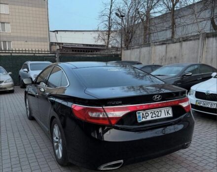 Чорний Хендай Грандер, об'ємом двигуна 3 л та пробігом 16 тис. км за 10000 $, фото 3 на Automoto.ua