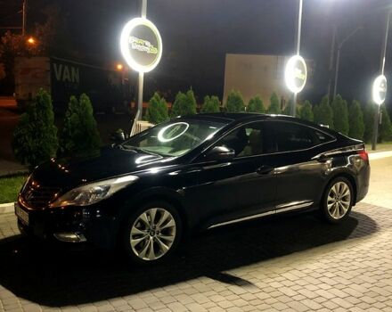 Чорний Хендай Грандер, об'ємом двигуна 3 л та пробігом 350 тис. км за 12000 $, фото 3 на Automoto.ua