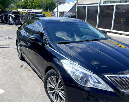 Чорний Хендай Грандер, об'ємом двигуна 3 л та пробігом 216 тис. км за 11500 $, фото 10 на Automoto.ua