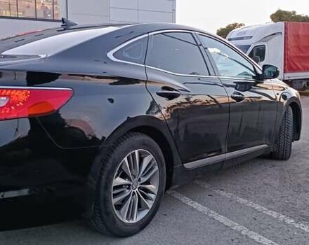 Черный Хендай Грандер, объемом двигателя 3 л и пробегом 270 тыс. км за 13000 $, фото 6 на Automoto.ua