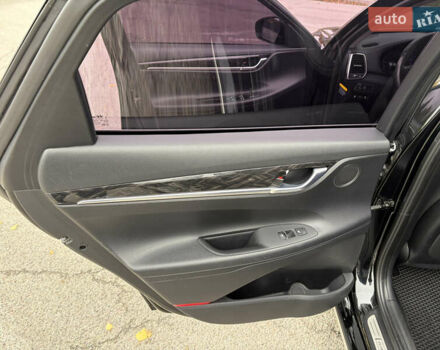 Черный Хендай Грандер, объемом двигателя 2.99 л и пробегом 299 тыс. км за 16500 $, фото 17 на Automoto.ua