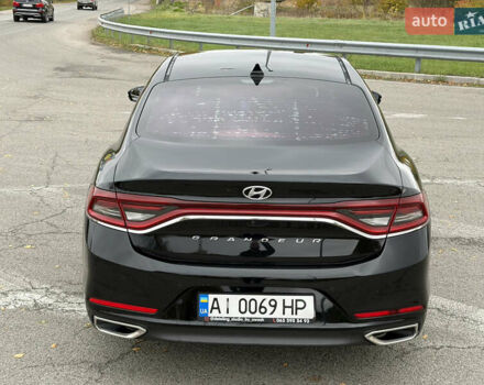 Черный Хендай Грандер, объемом двигателя 2.99 л и пробегом 299 тыс. км за 16500 $, фото 9 на Automoto.ua