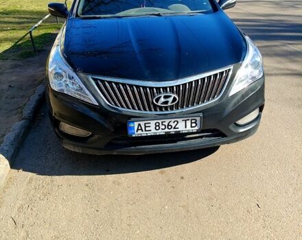 Чорний Хендай Грандер, об'ємом двигуна 3 л та пробігом 100 тис. км за 7500 $, фото 1 на Automoto.ua