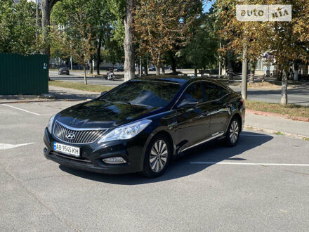 Хендай Грандер 2014 у Вінниці на Automoto.ua Чорний Хендай Грандер, об'ємом двигуна 2.36 л та пробігом 200 тис. км за 15300 $, фото 1 на Automoto.ua