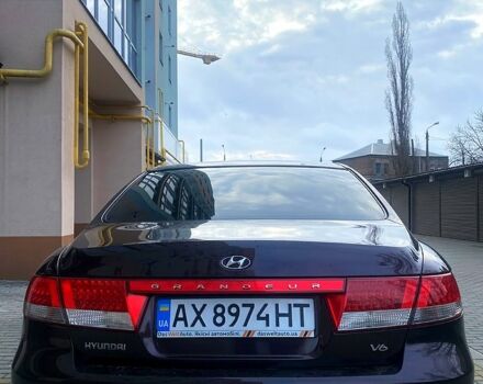 Коричневый Хендай Грандер, объемом двигателя 3.3 л и пробегом 305 тыс. км за 5300 $, фото 4 на Automoto.ua