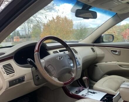 Красный Хендай Грандер, объемом двигателя 3.3 л и пробегом 400 тыс. км за 5000 $, фото 4 на Automoto.ua