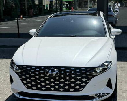 Хендай Грандер, объемом двигателя 2.5 л и пробегом 14 тыс. км за 29500 $, фото 1 на Automoto.ua