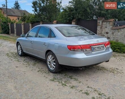 Сірий Хендай Грандер, об'ємом двигуна 3.3 л та пробігом 260 тис. км за 6700 $, фото 10 на Automoto.ua
