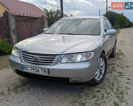 Сірий Хендай Грандер, об'ємом двигуна 3.3 л та пробігом 260 тис. км за 6700 $, фото 1 на Automoto.ua