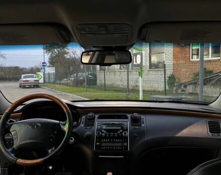 Серый Хендай Грандер, объемом двигателя 3.3 л и пробегом 200 тыс. км за 5800 $, фото 6 на Automoto.ua