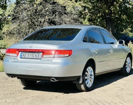 Серый Хендай Грандер, объемом двигателя 3.3 л и пробегом 290 тыс. км за 5700 $, фото 5 на Automoto.ua